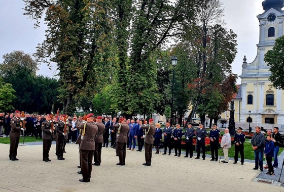 POZIV NA OBILJEŽAVANJE DANA GRADA BJELOVARA I DANA BJELOVARSKIH BRANITELJA I OBILJEŽAVANJE 32. OBLJETNICE PREUZIMANJA VOJARNE U KOPRIVNICI  I DANA KOPRIVNIČKIH BRANITELJA